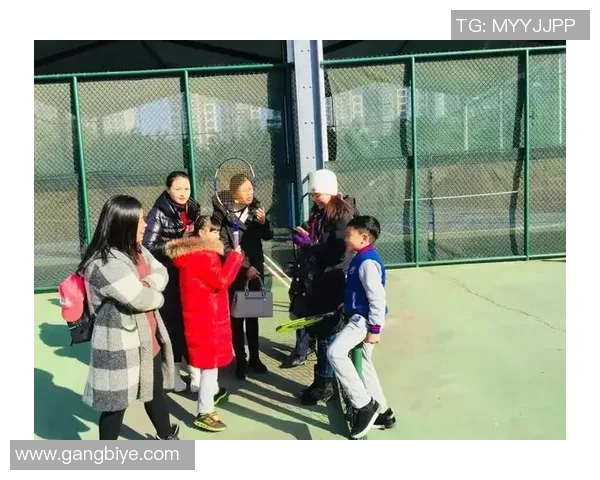 深圳网球队防反战术深度解析助力球队在网球赛场崭露头角 深圳网球队防反战术深度解析助力球队在网球赛场崭露头角