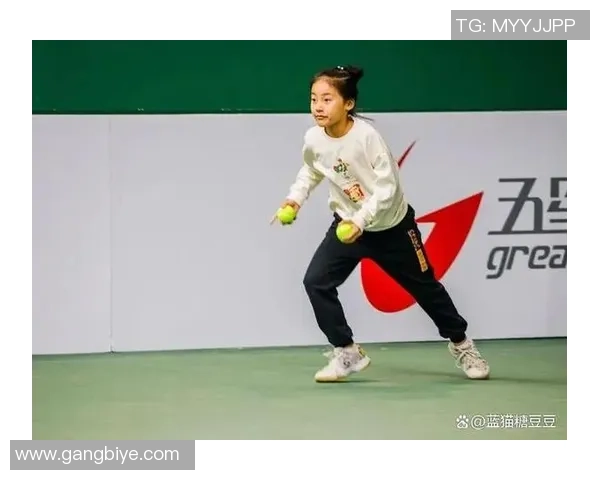 南京网球队以56分领跑精英赛积分榜展现强劲实力 南京网球队以56分领跑精英赛积分榜展现强劲实力